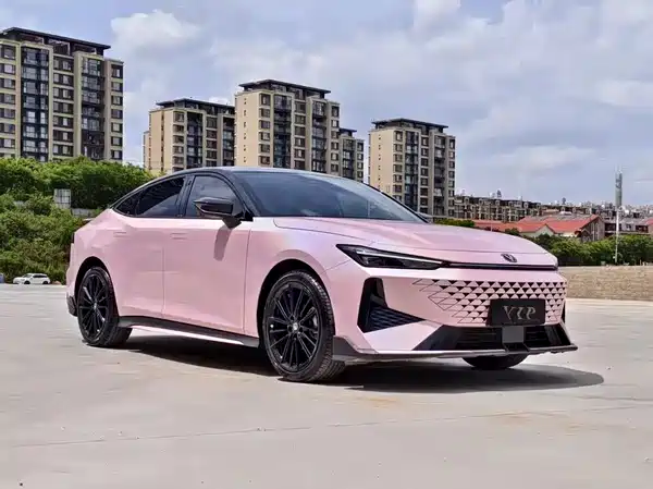 Changan UNI-V 2024