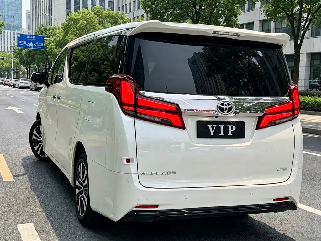 Toyota Alphard 2019 — фото 7