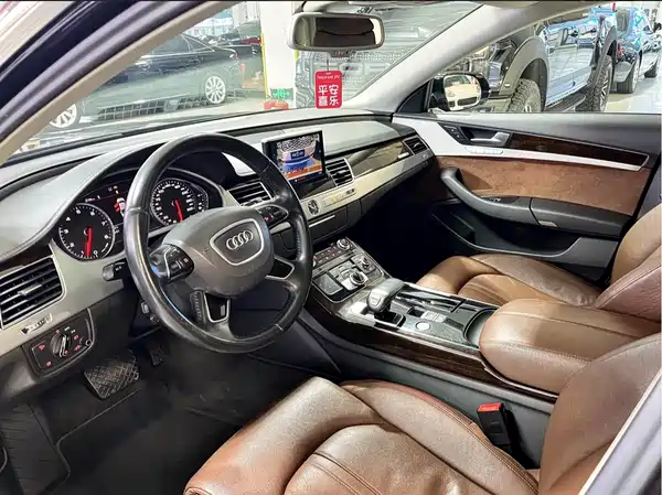 Audi A8 2014