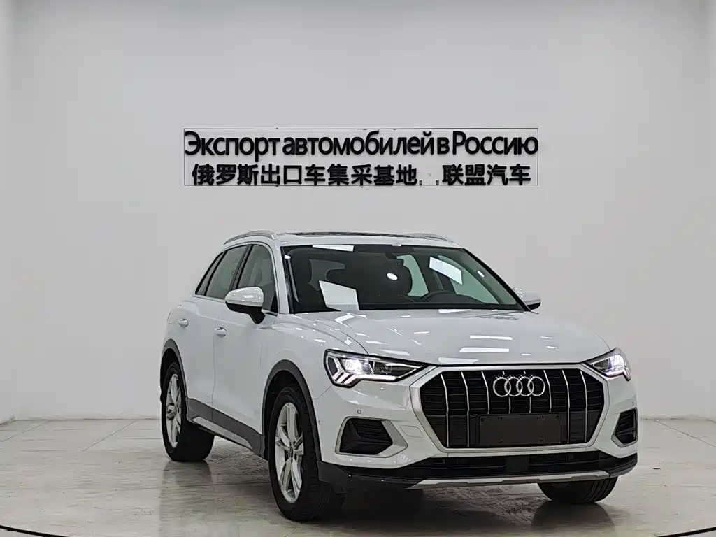 Audi Q3 2022 — фото 3