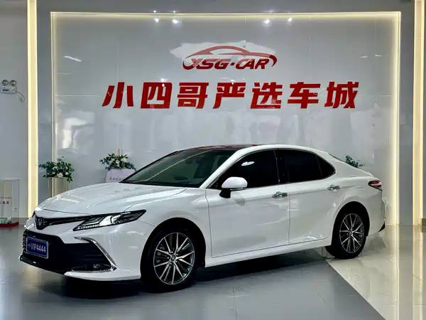 Toyota Camry 2021