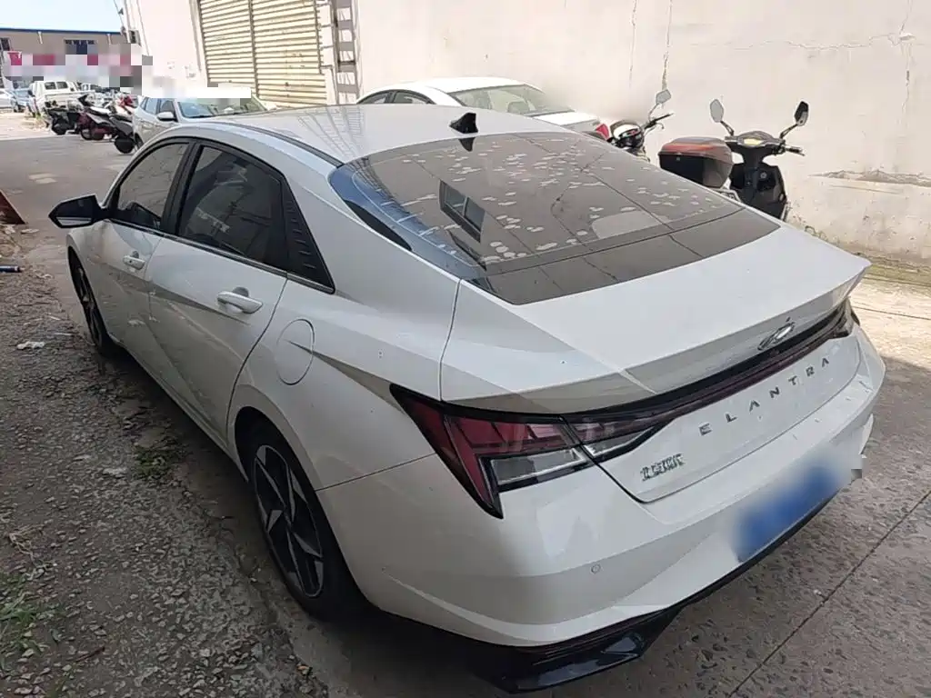 Hyundai Elantra 2021