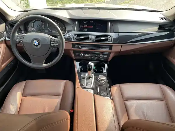 BMW 5 Series 2016