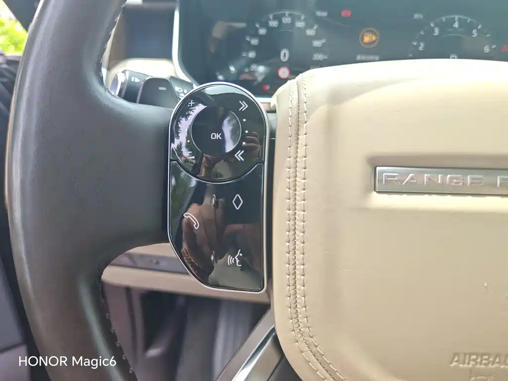 Land Rover Range Rover 2020 — фото 17
