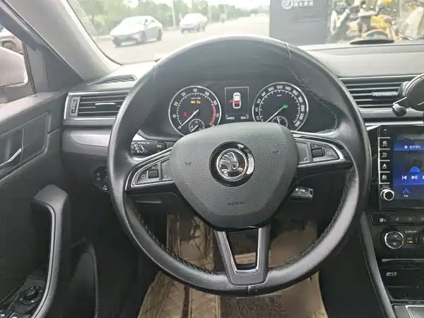 Skoda Superb 2017