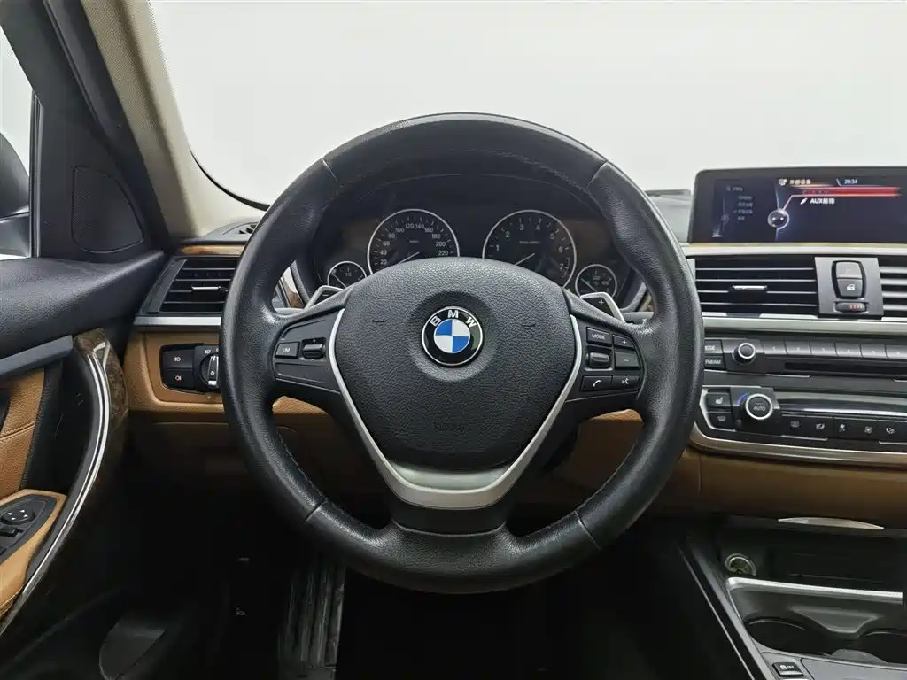 BMW 3 Series 2014 — фото 11