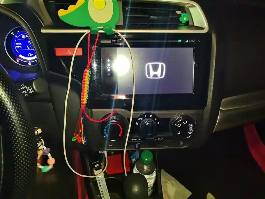 Honda Fit 2017 — фото 13