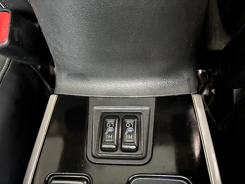 Mitsubishi Outlander 2022 — фото 19