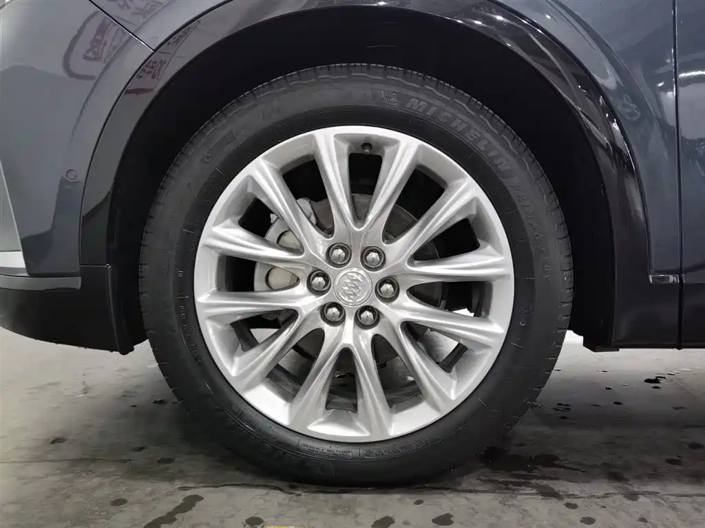 Buick Enclave 2019 — фото 17