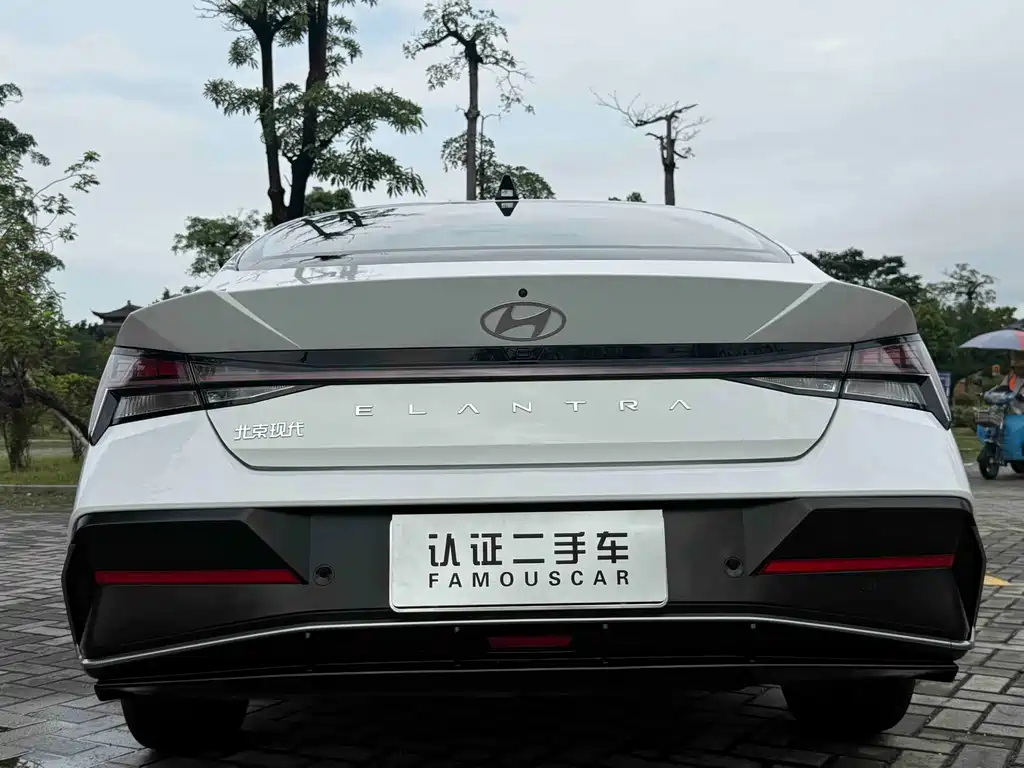 Hyundai Elantra 2025 — фото 14