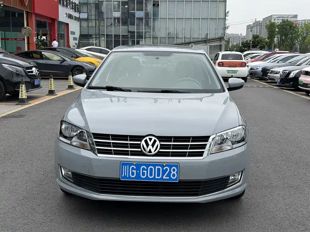 Volkswagen Gran Lavida 2014