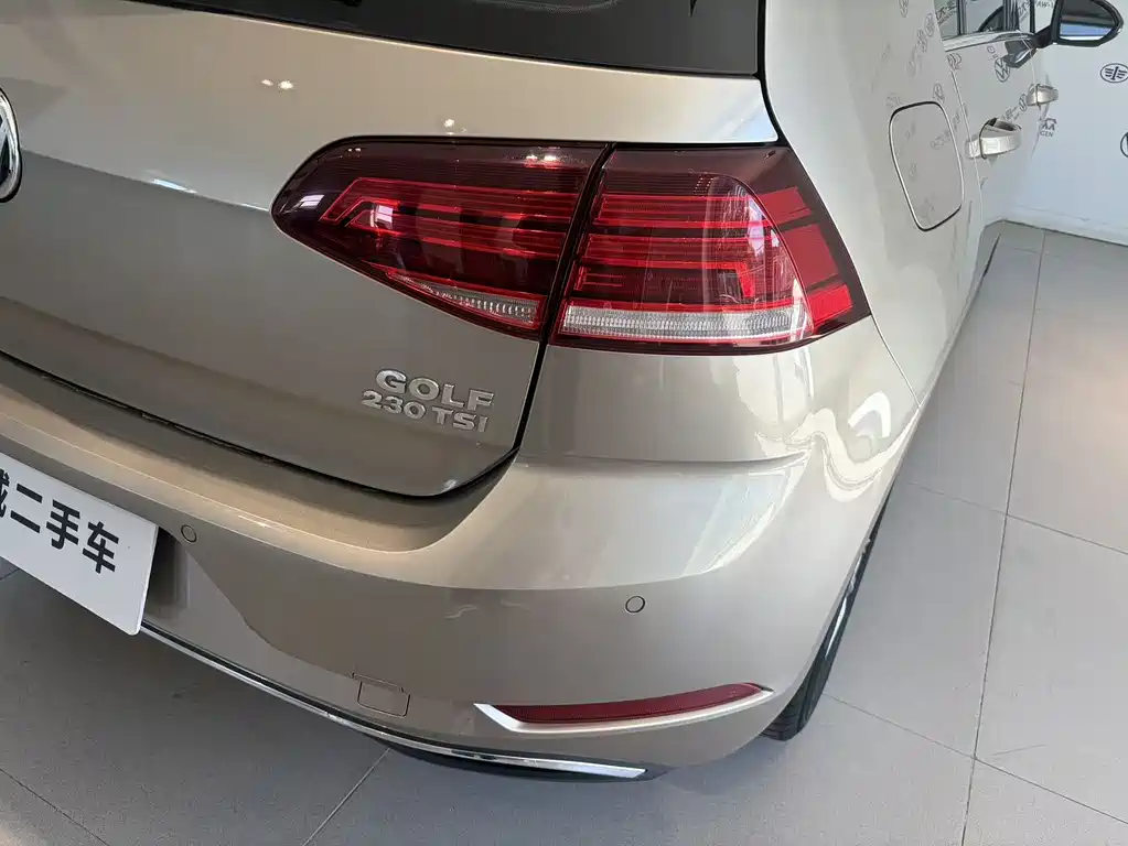Volkswagen Golf 2018 — фото 13