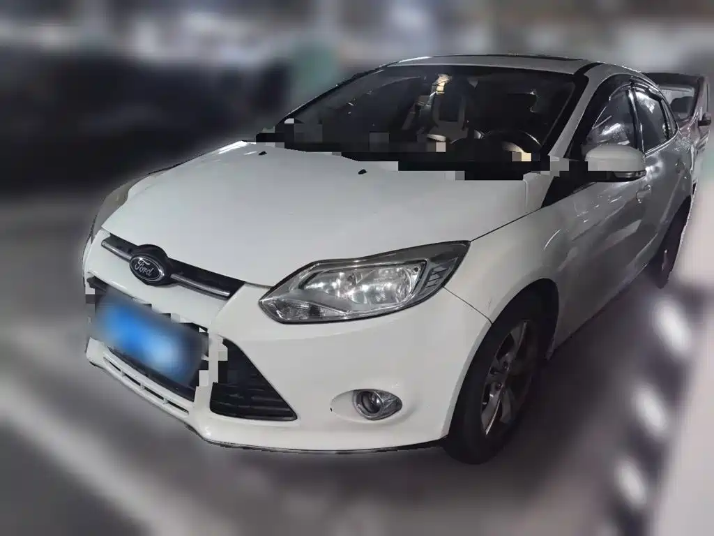 Ford Focus 2015 — фото 1