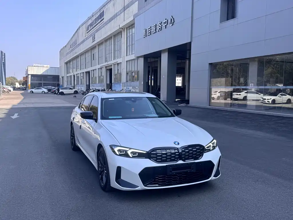 BMW 3 Series 2022