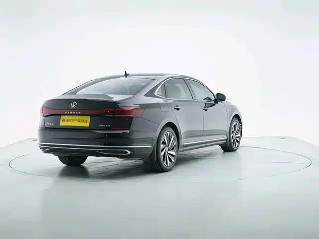 Volkswagen Passat 2024