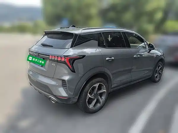 Lynk & Co 06 2023