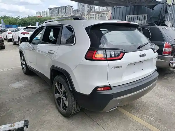 Jeep Cherokee 2020