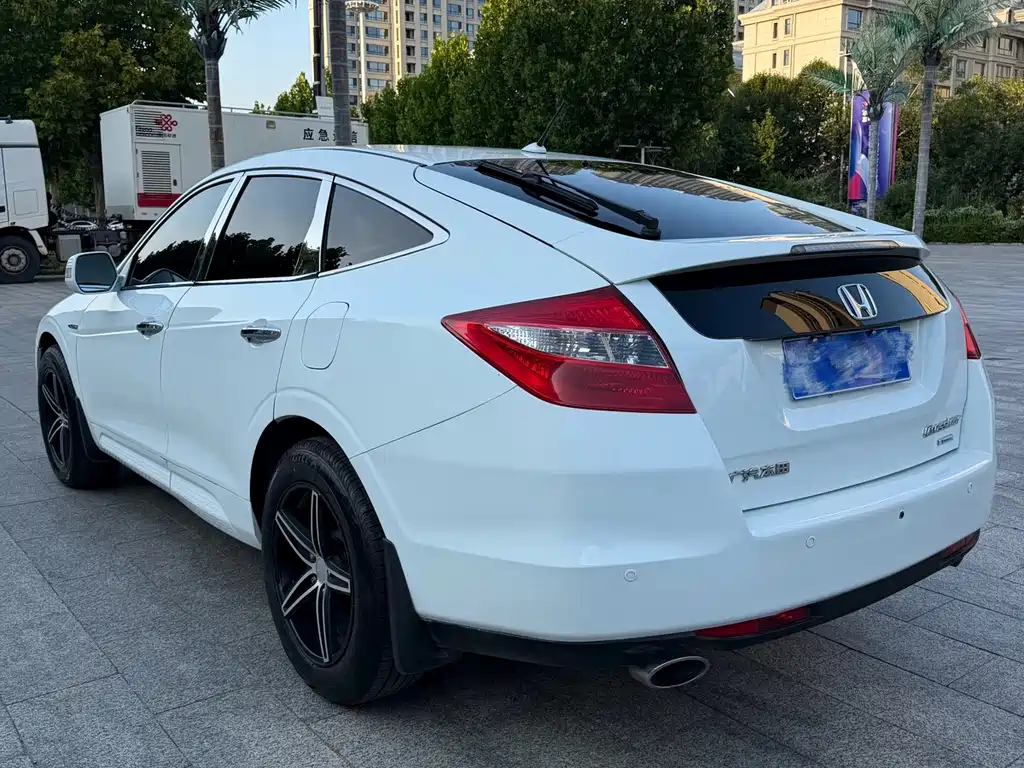 Honda Crosstour 2013 — фото 4