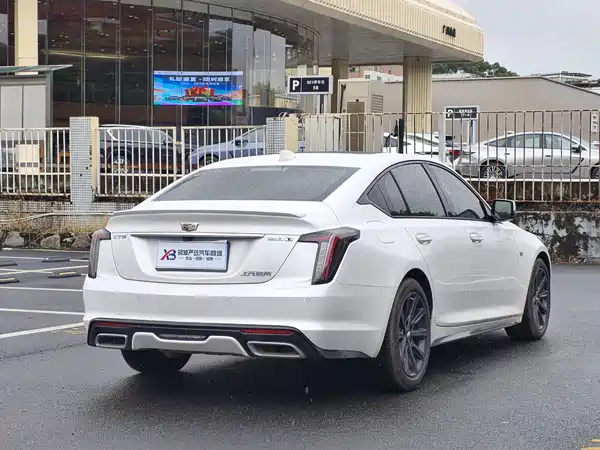 Cadillac CT5 2024