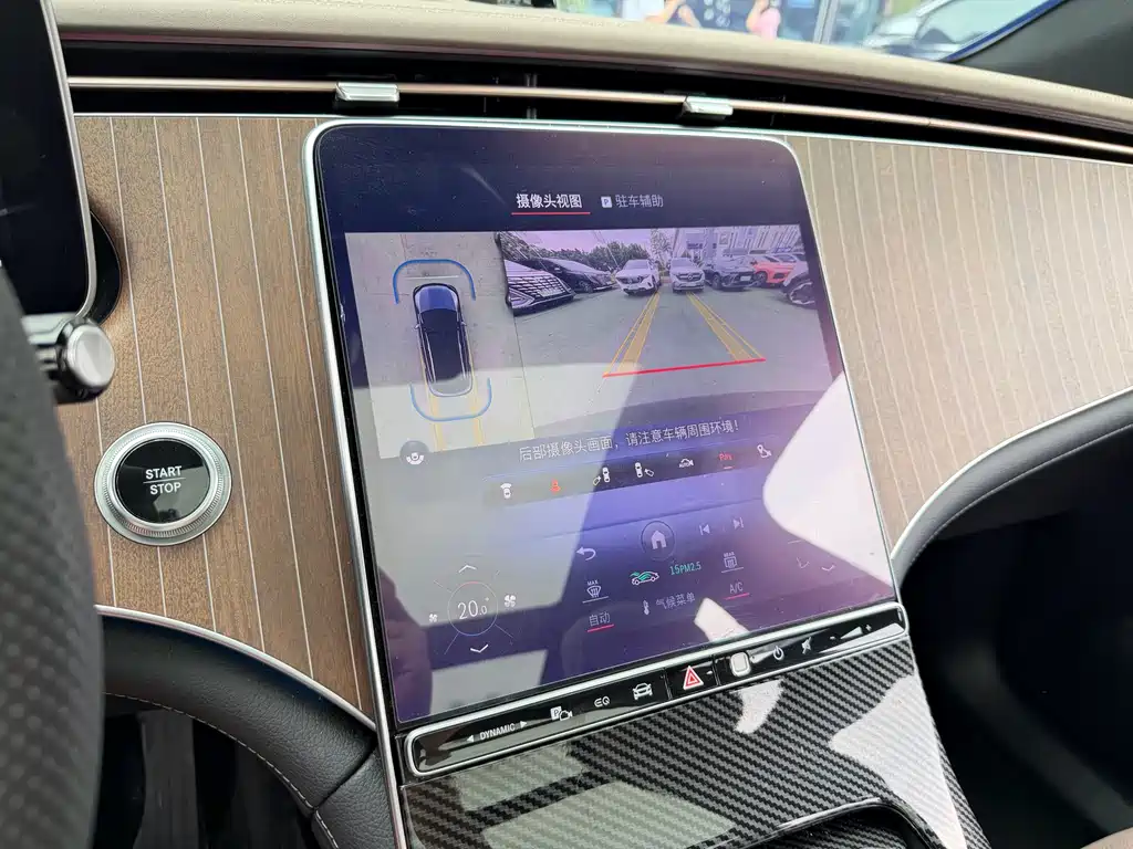 Mercedes-Benz EQE SUV 2023 — фото 12