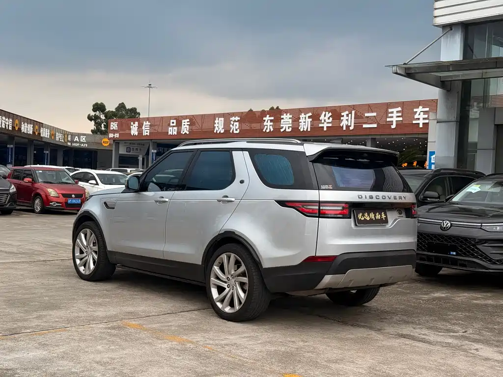 Land Rover Discovery 2017 — фото 13