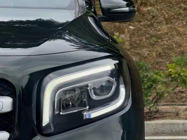 Mercedes-Benz GLB 2020