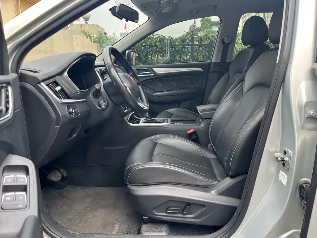 Roewe RX5 New Energy 2020 — фото 9