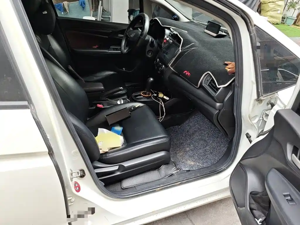 Honda Fit 2016 — фото 20
