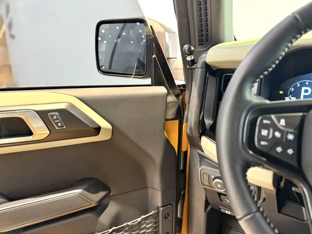 Ford Bronco 2025 — фото 16