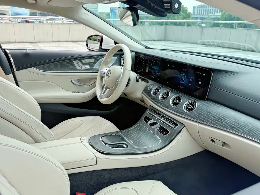 Mercedes-Benz CLS 2021 — фото 10