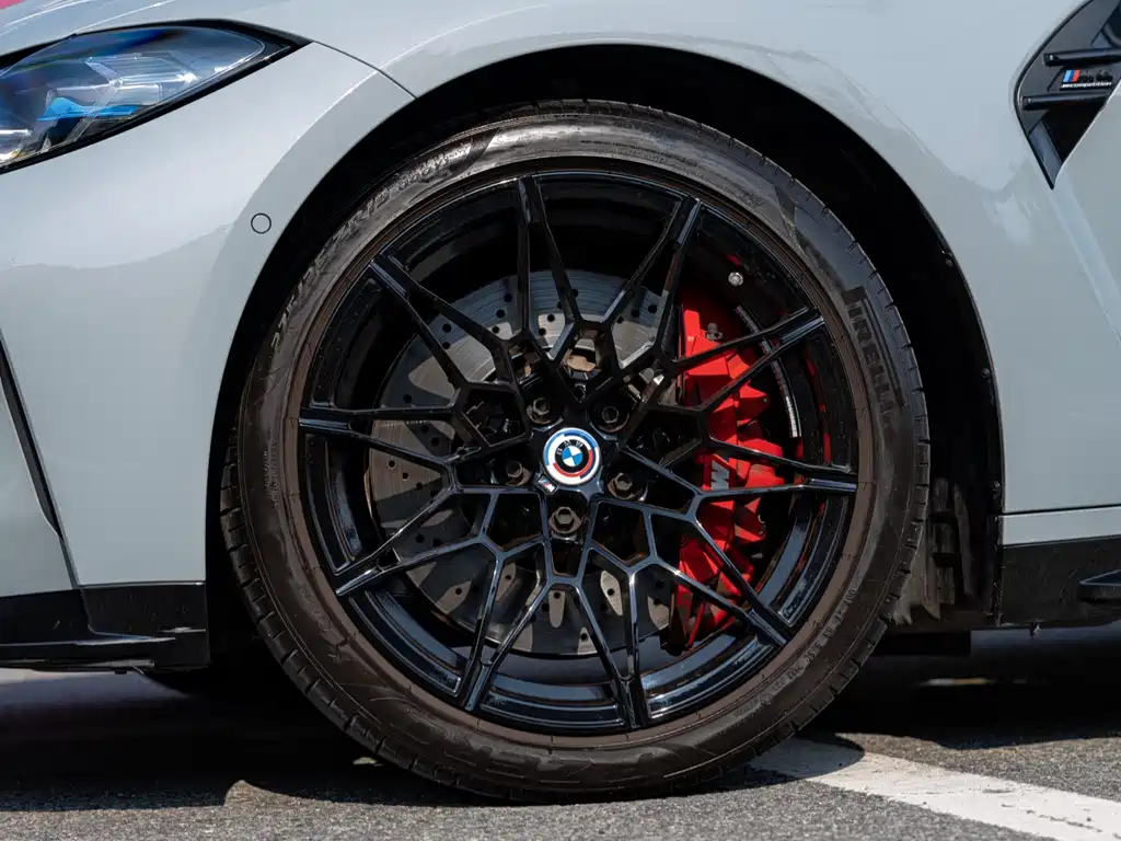 BMW M4 2023 — фото 8