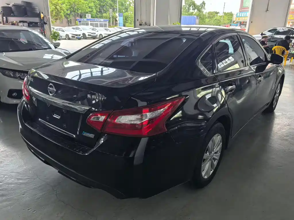 Nissan Teana 2018 — фото 4