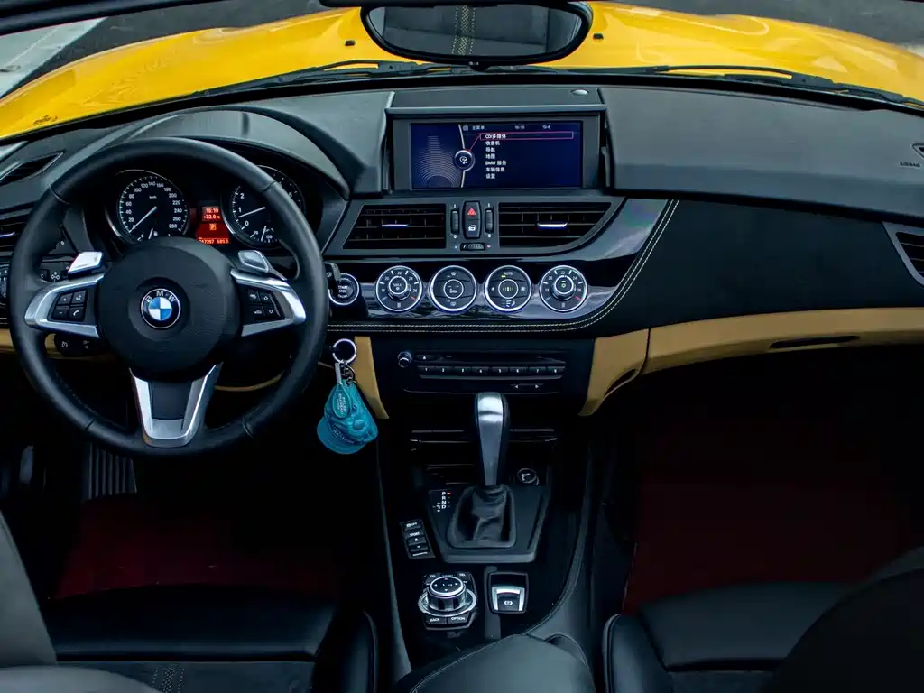 BMW Z4 2012 — фото 13