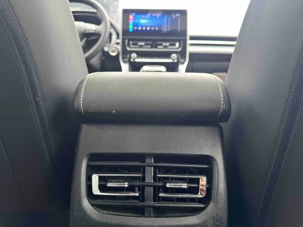 Haval M6 2022 — фото 15