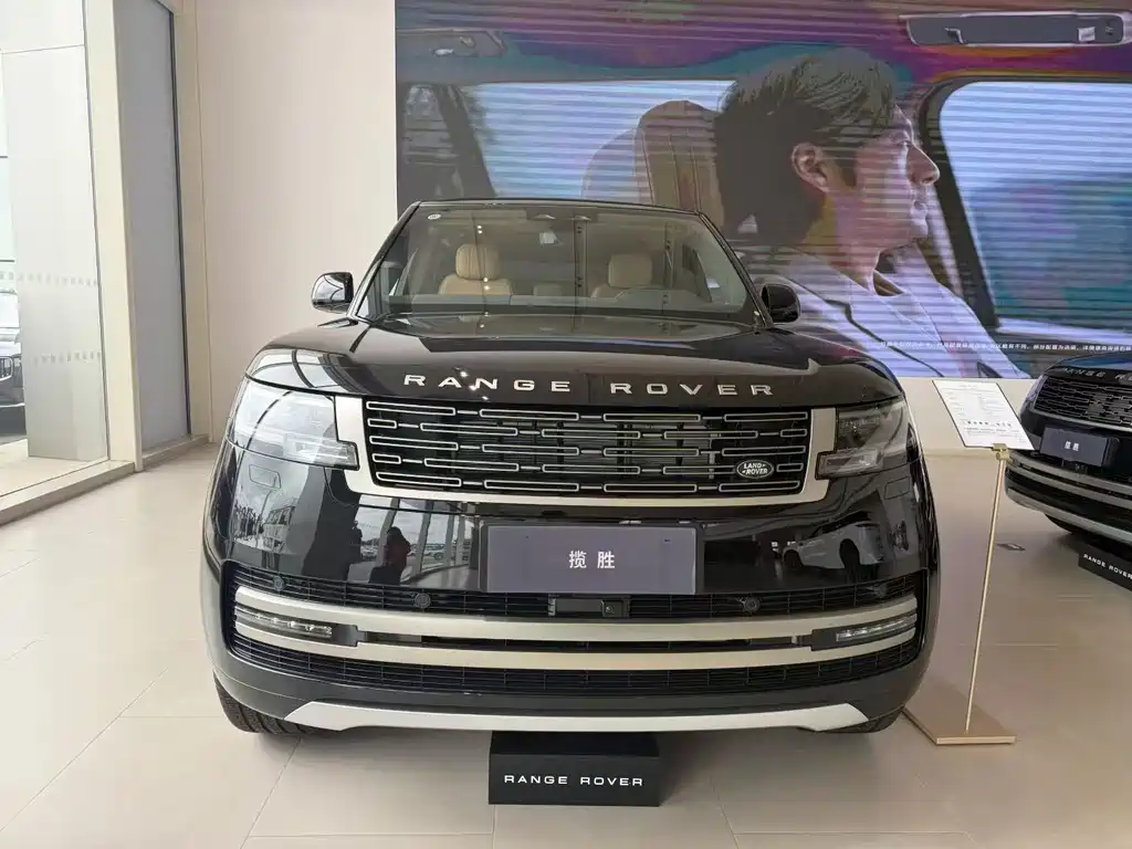 Land Rover Range Rover 2025 — фото 1