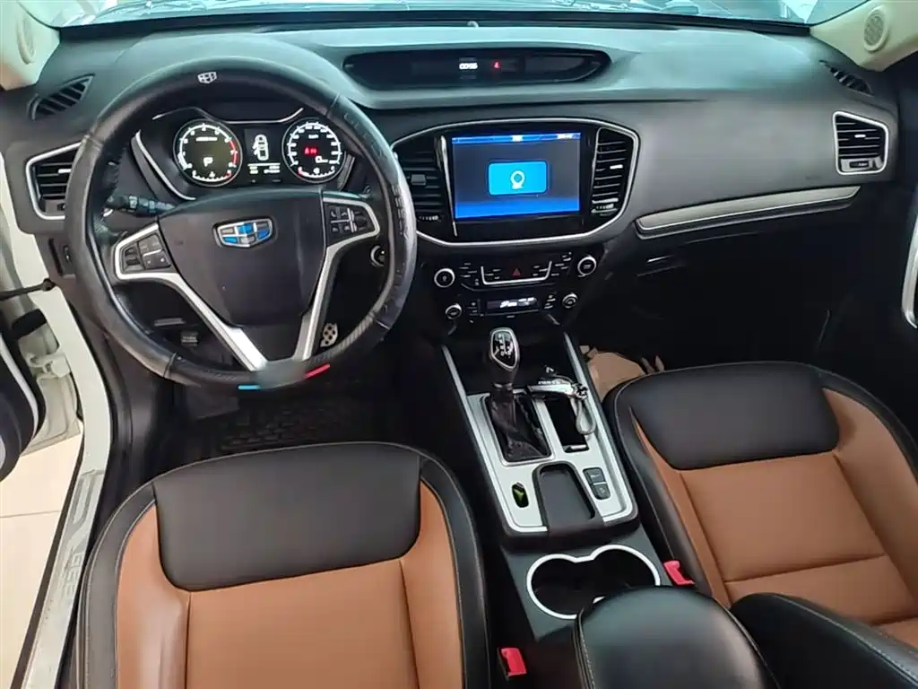 Geely Vision X6 2017 — фото 10