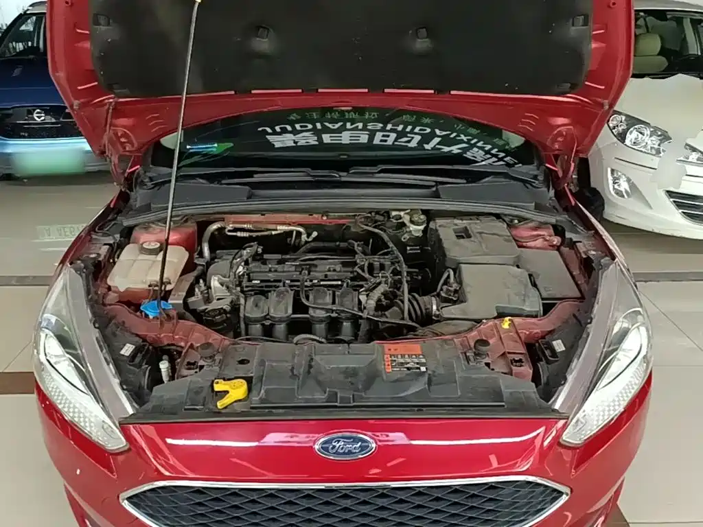 Ford Focus 2015 — фото 20