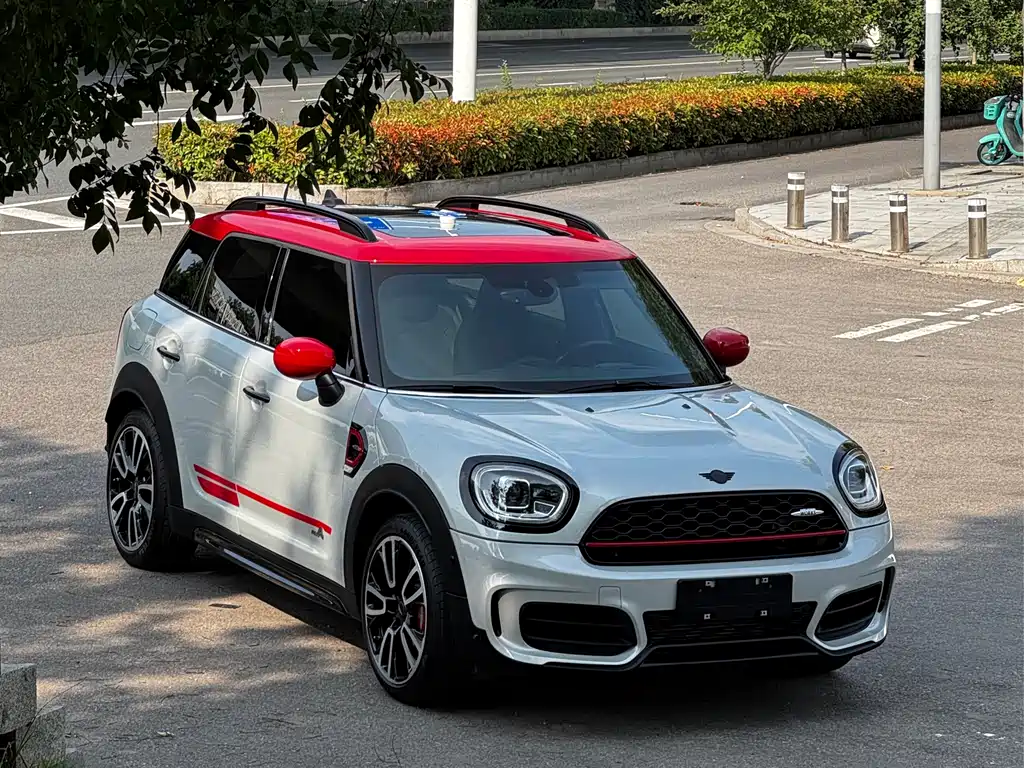 MINI JCW Countryman 2022 — фото 1