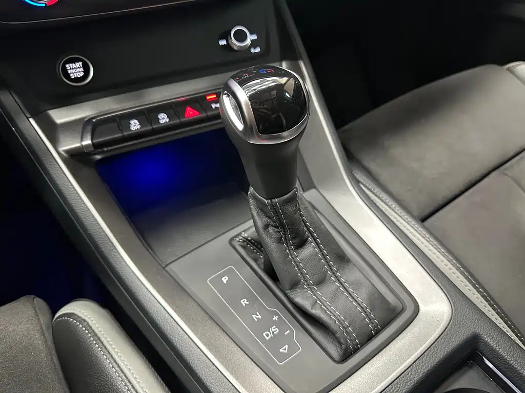 Audi Q3 2023 — фото 15