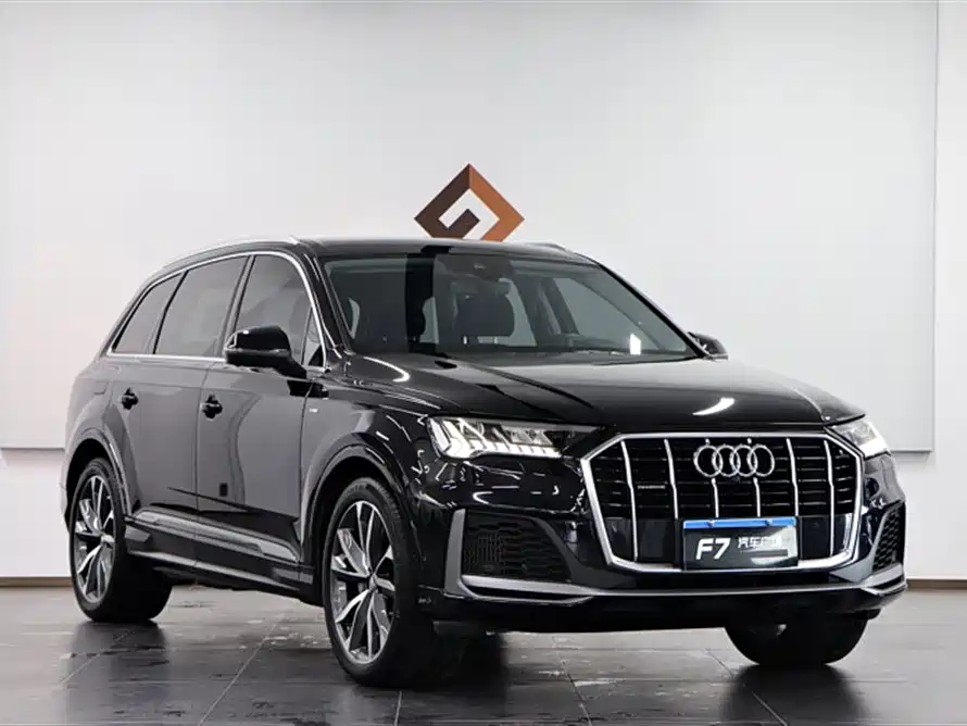Audi Q7 2020 — фото 3