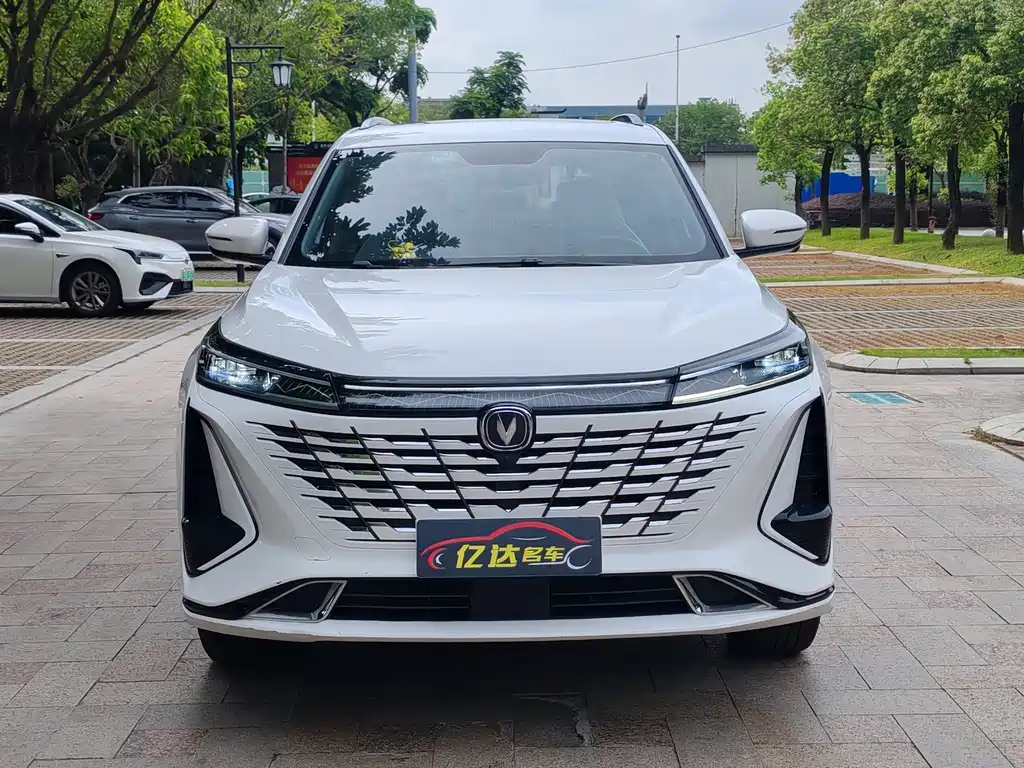 Changan CS75PLUS 2023 — фото 2