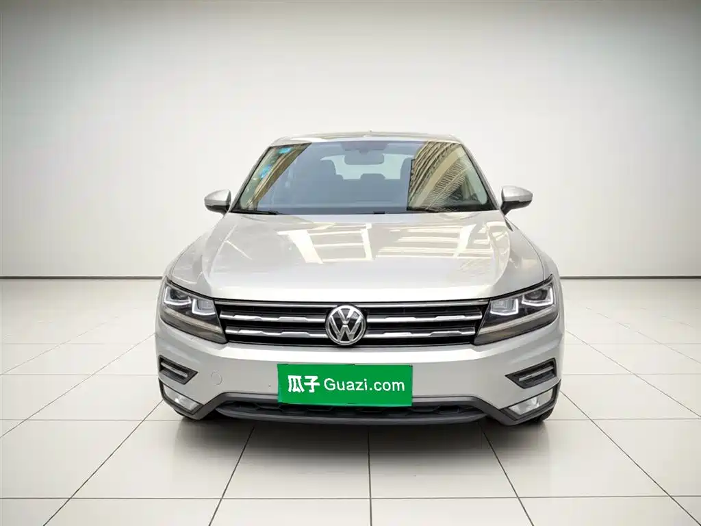Volkswagen Tiguan L 2017 — фото 2