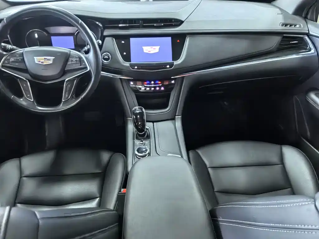 Cadillac XT5 2022 — фото 7