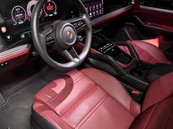 Porsche Cayenne 2025