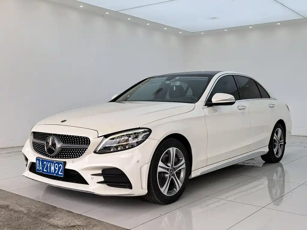Mercedes-Benz C-Class 2019 — фото 1
