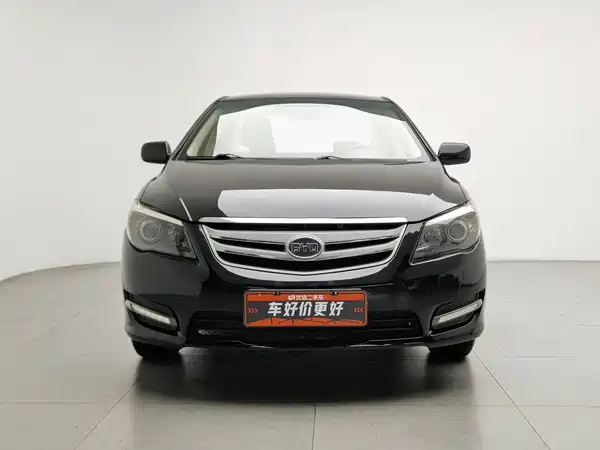 BYD L3 2012