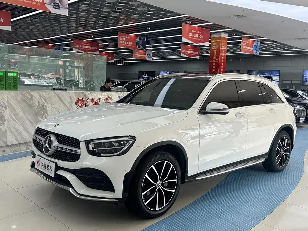 Mercedes-Benz GLC 2021 — фото 1