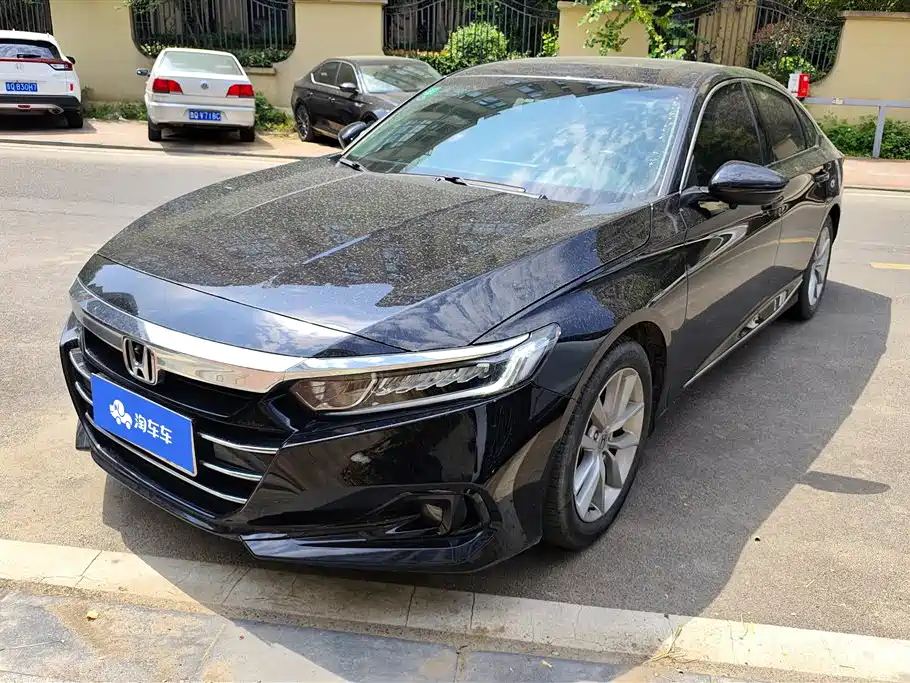 Honda Accord 2022 — фото 1