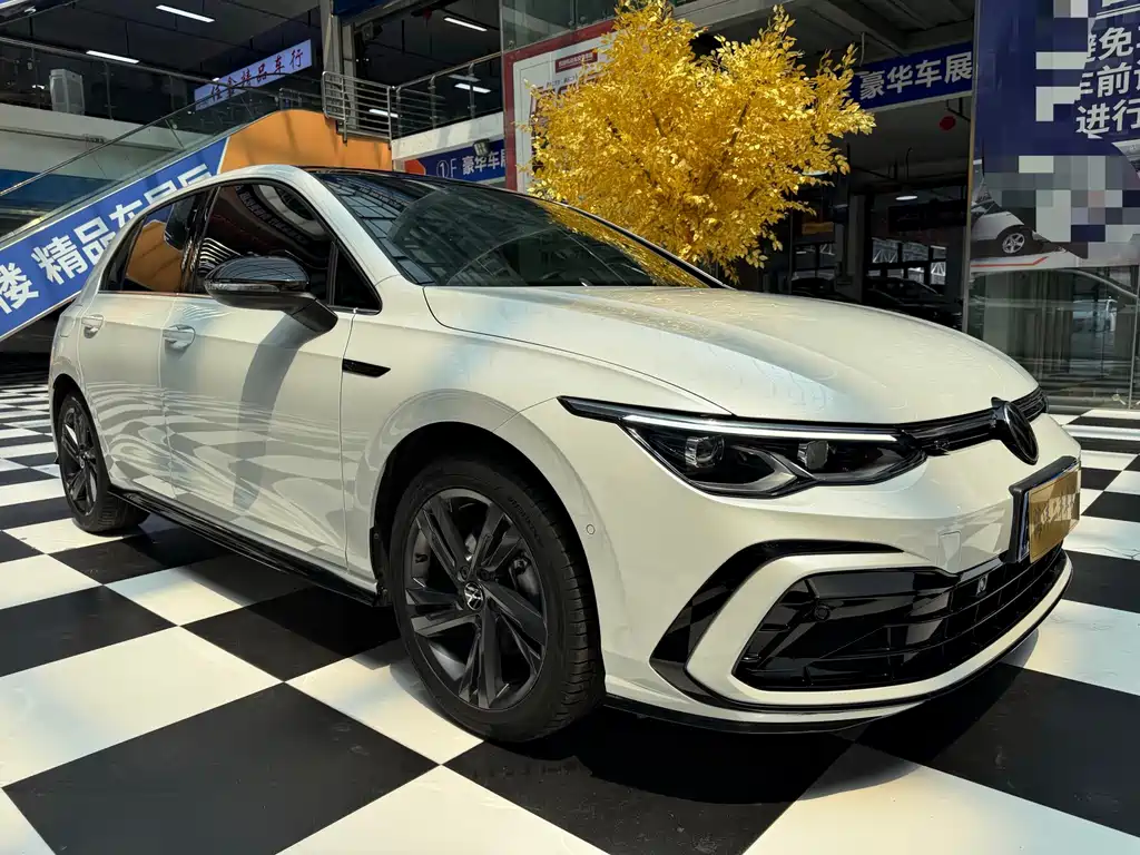 Volkswagen Golf 2022