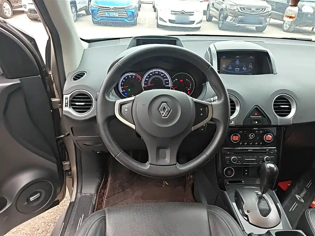 Renault Koleos 2016 — фото 11